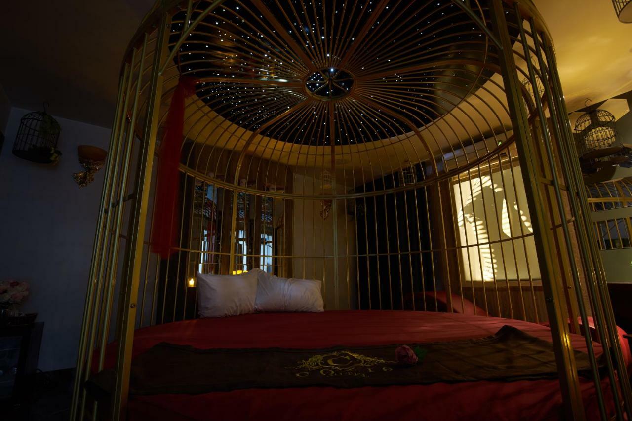 Cozi 9 Hotel - Theme Hotel Kien An Esterno foto